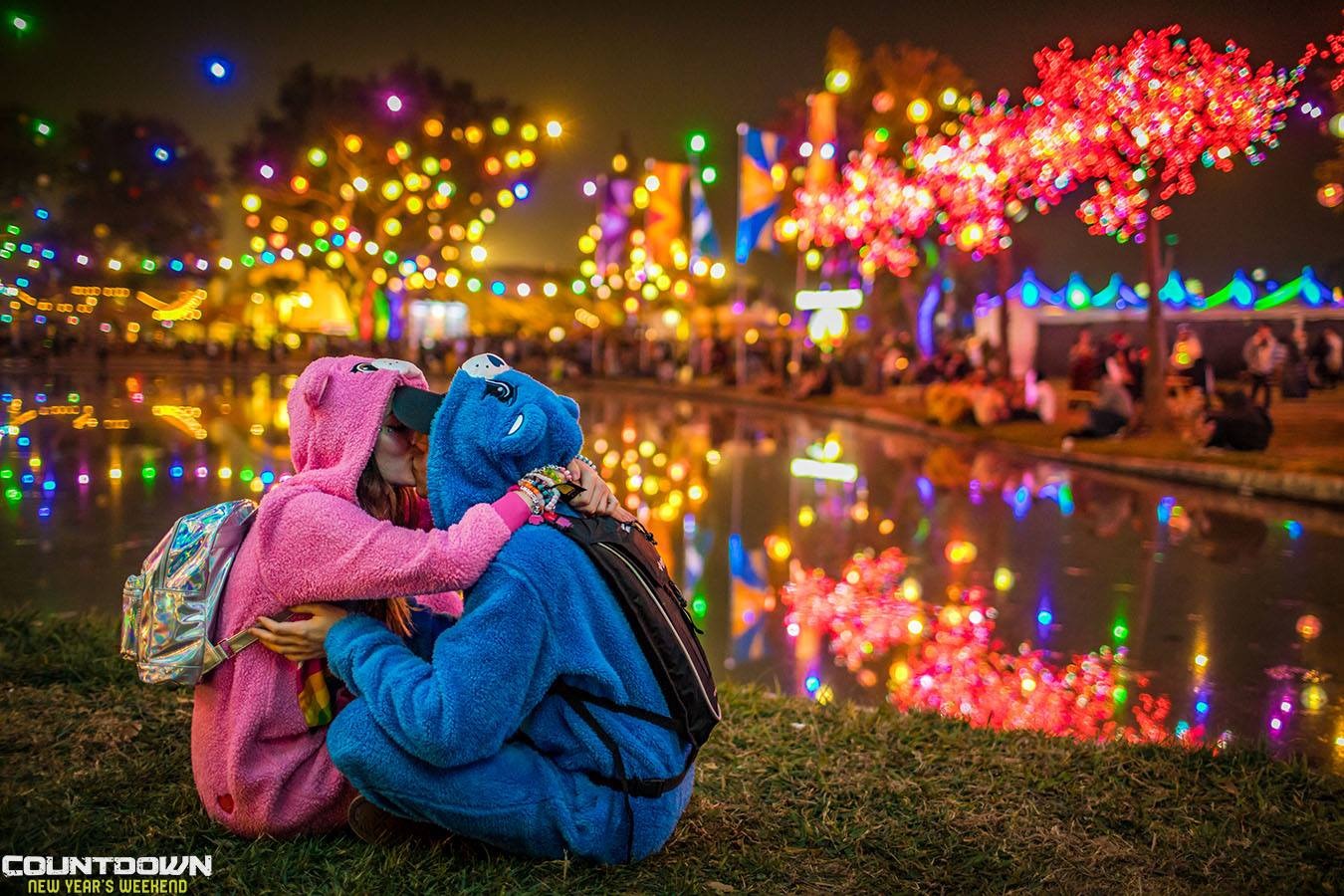 Ad by iheartraves.com