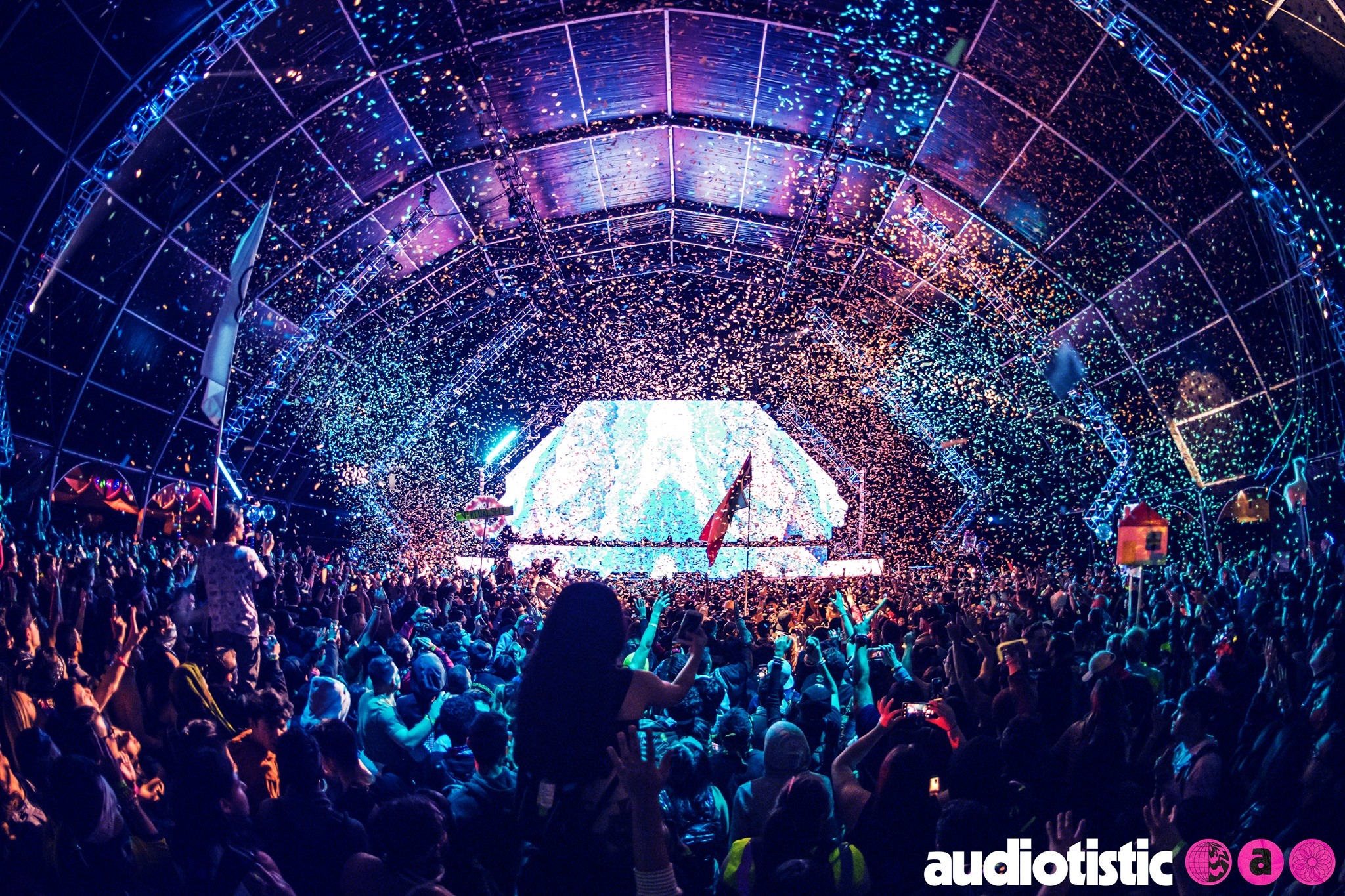 Ad by iheartraves.com