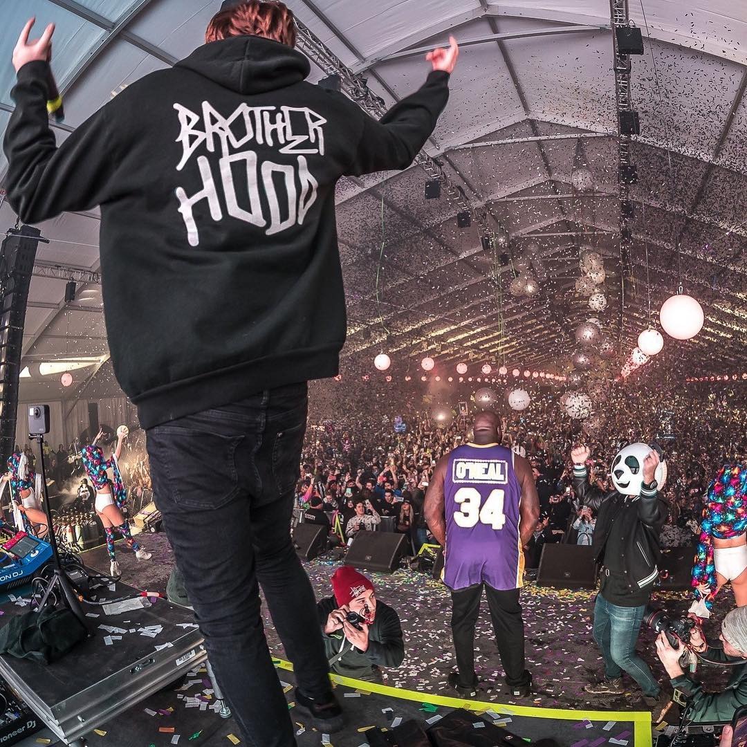 Ad by iheartraves.com