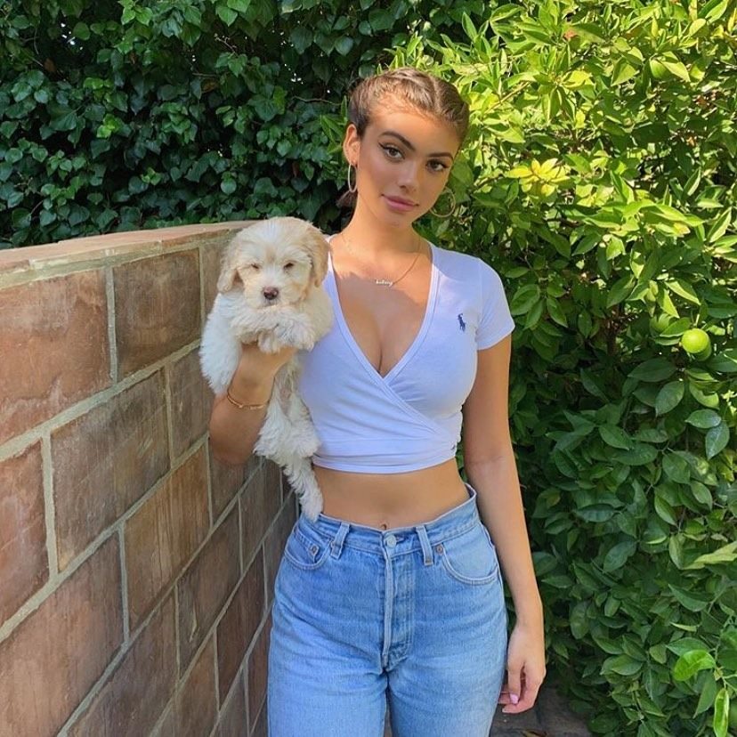 Ad by frankiecollective.com