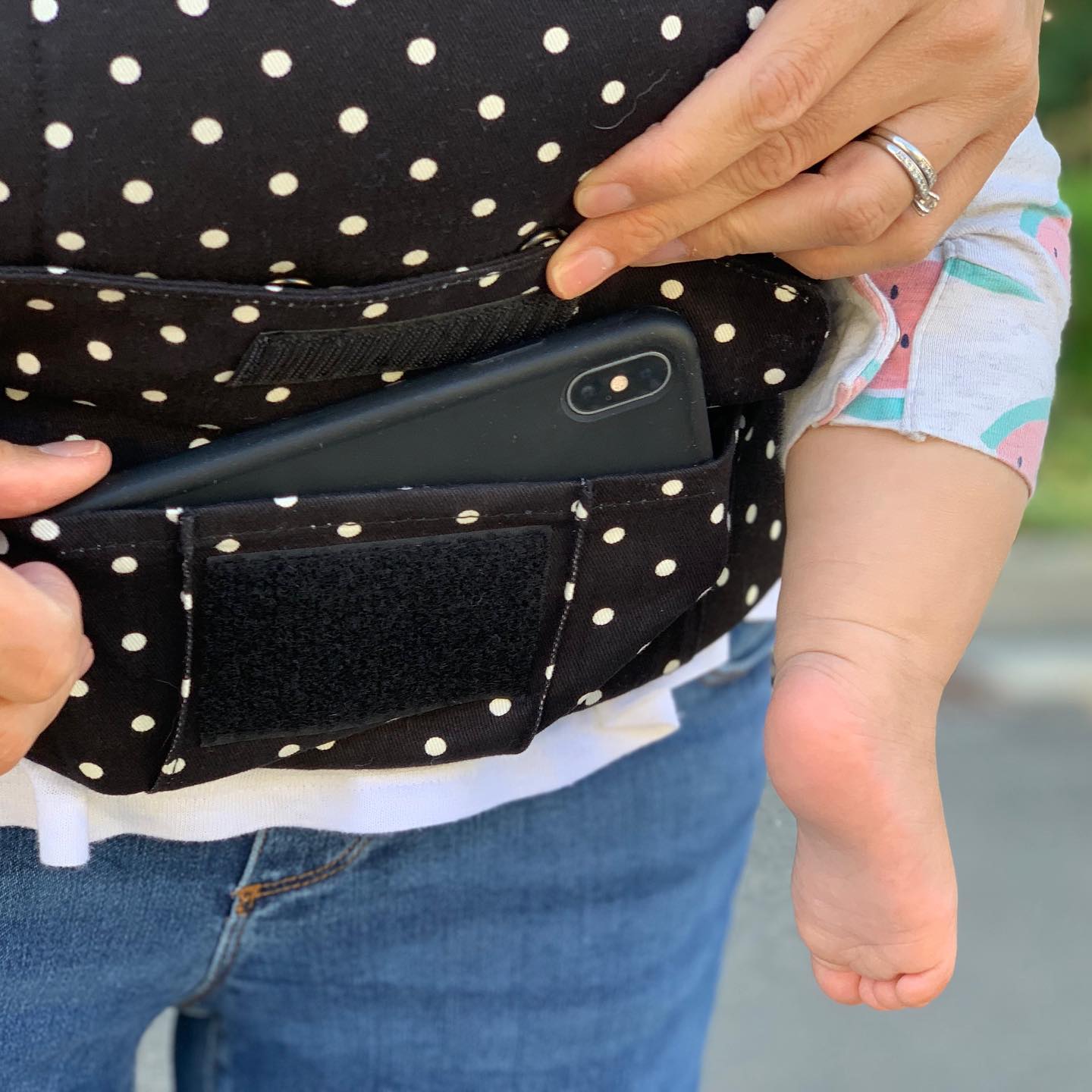 Ad by becobabycarrier.com