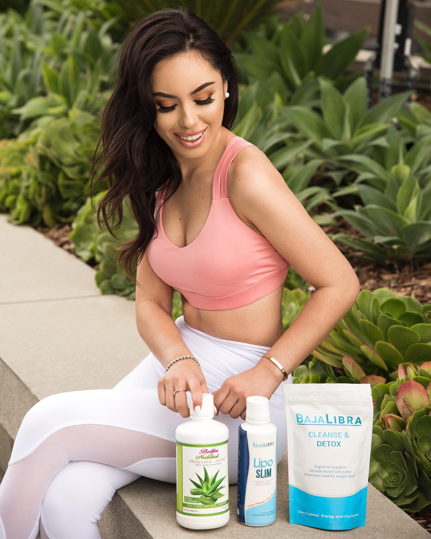 Ad by bellaallnatural.com