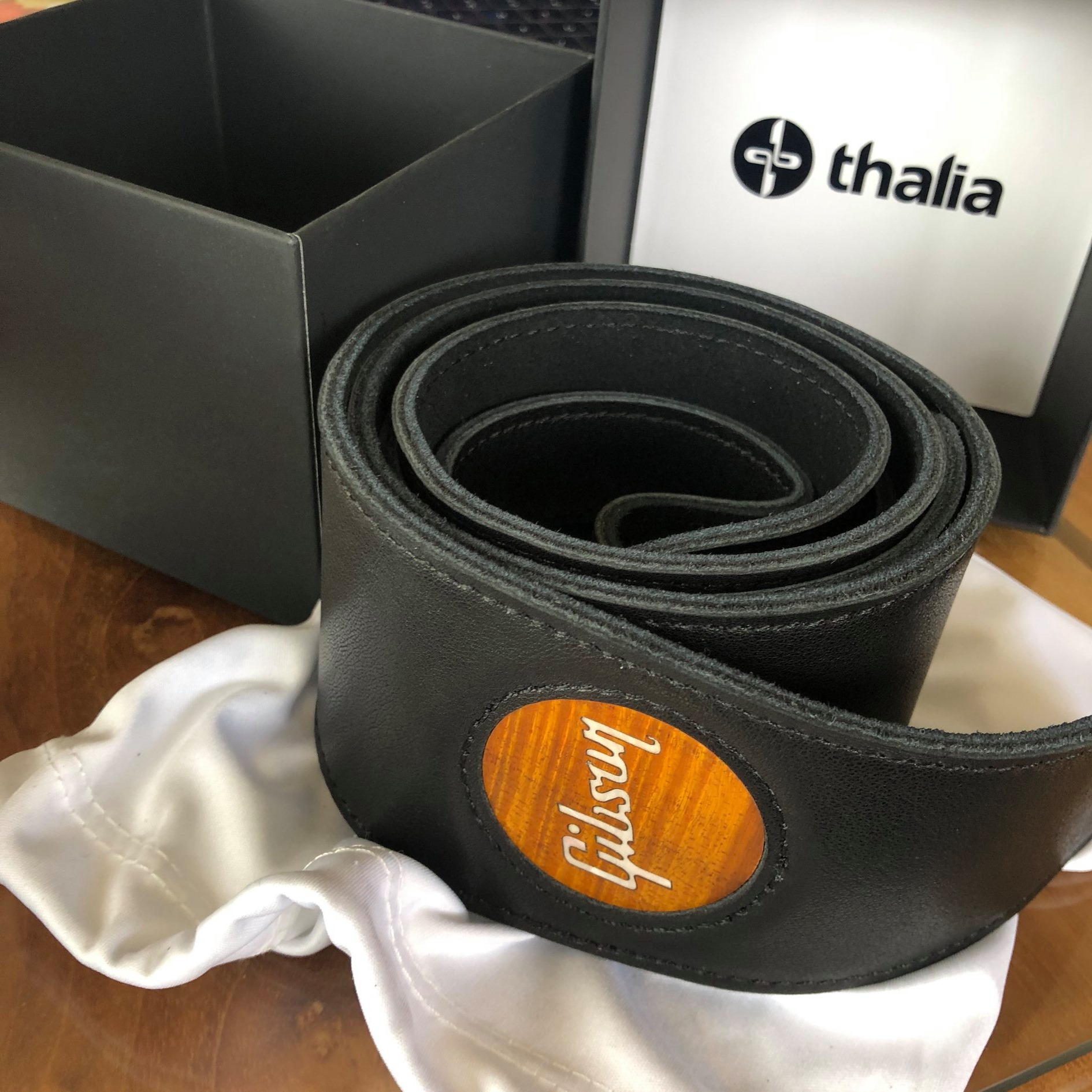 Ad by thaliacapos.com