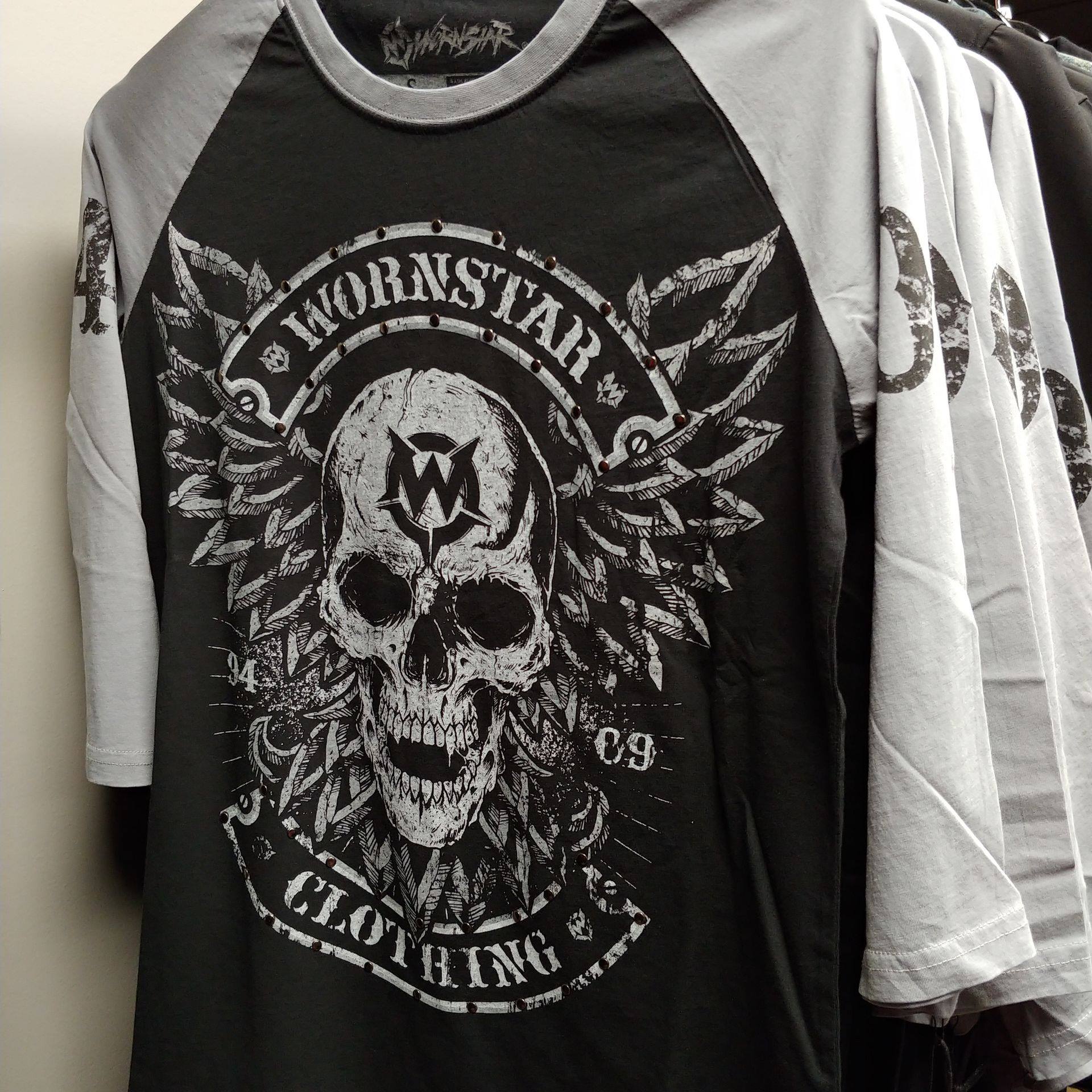 Ad by wornstar.com