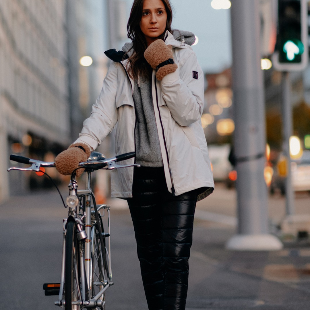 Ad by holdenouterwear.com