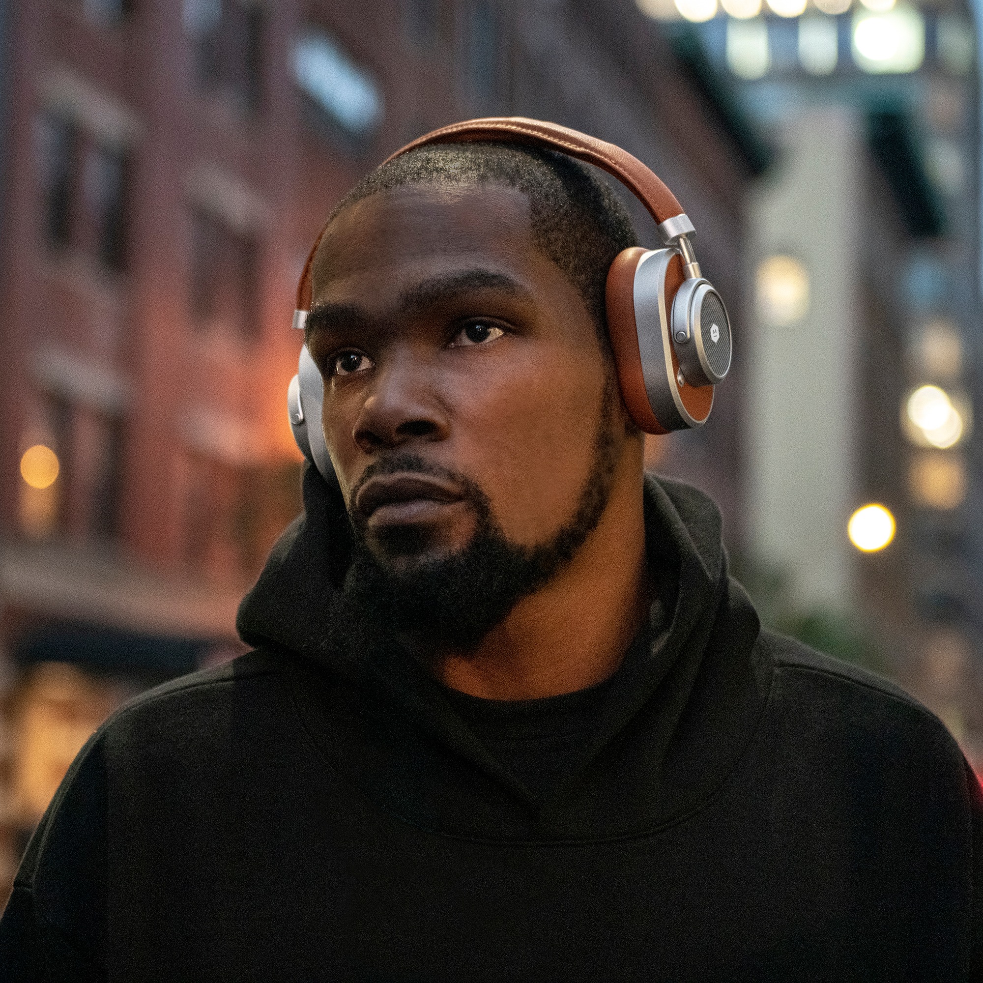 Ad by masterdynamic.com