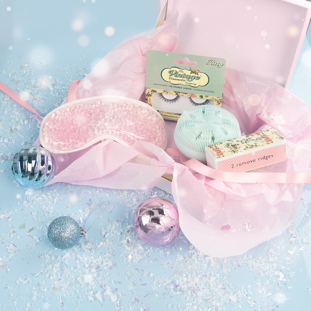 Ad by thevintagecosmeticcompany.com