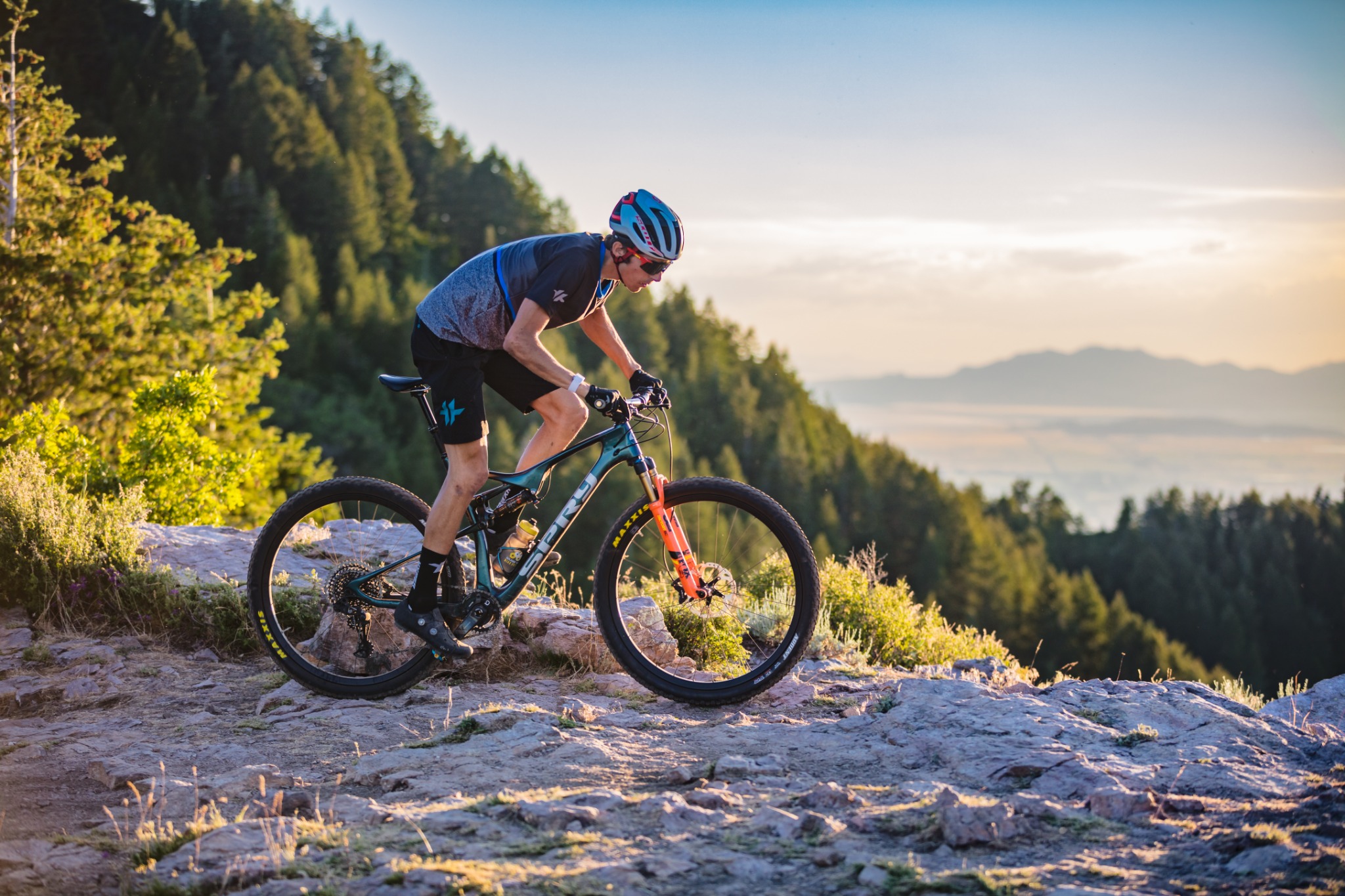 Ad by mercurycycling.com