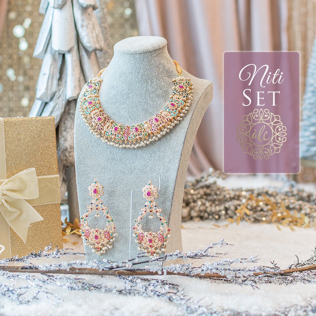 Ad by alacouture.com