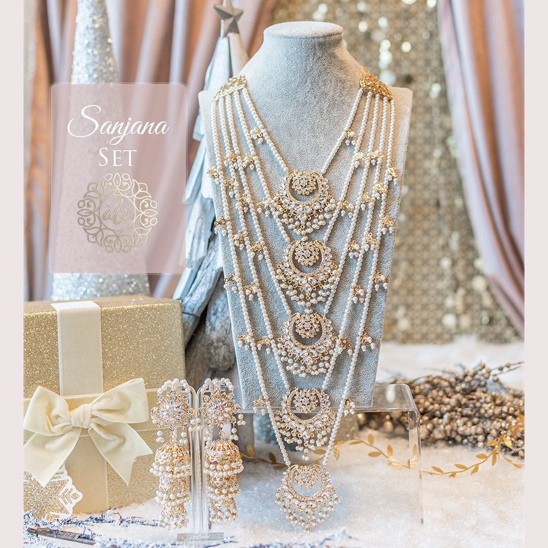 Ad by alacouture.com