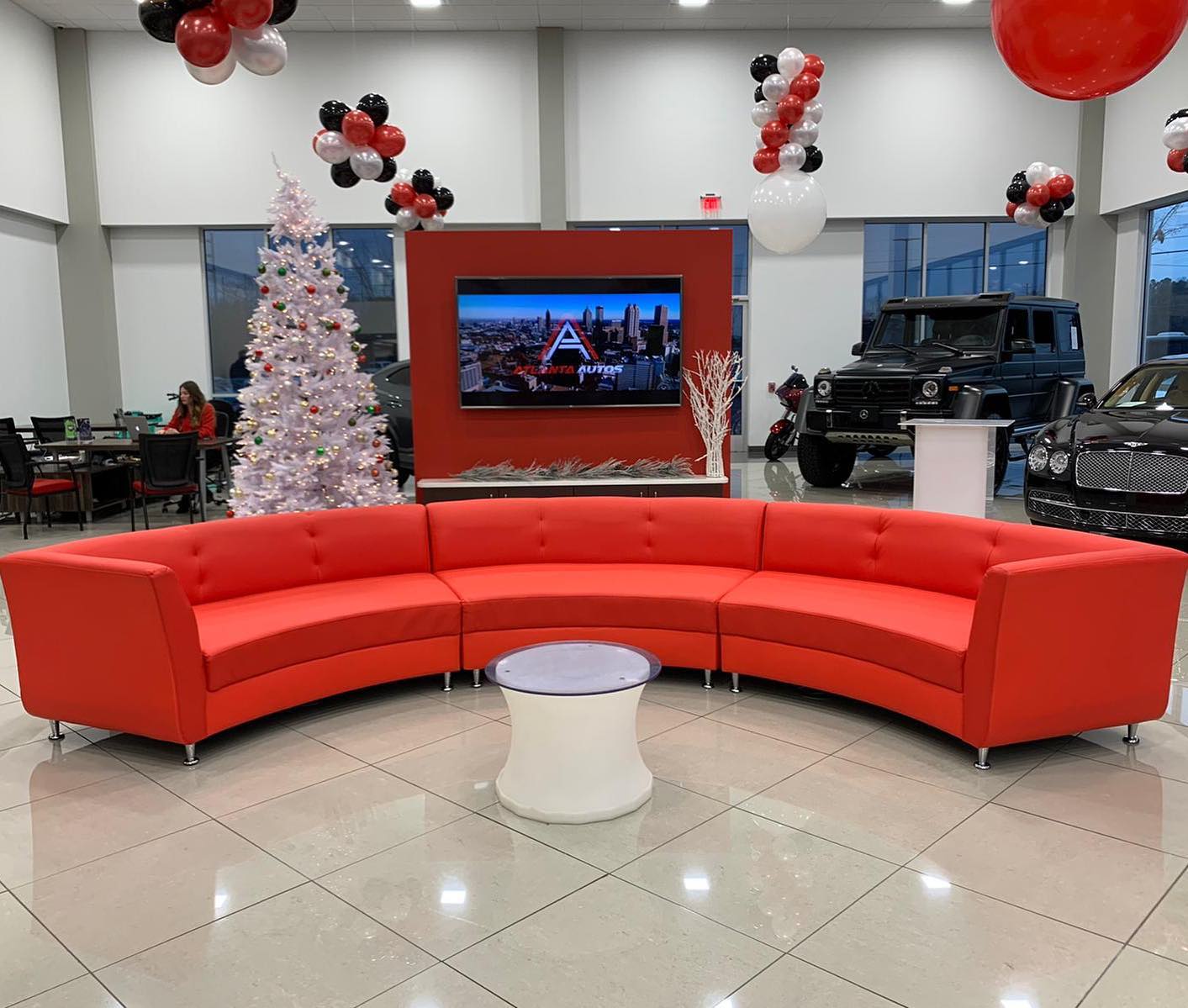 Ad by luxuryloungeatl.com