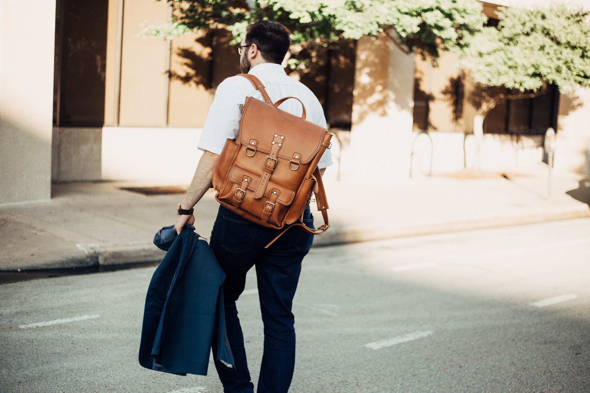 Ad by marlondoleather.com