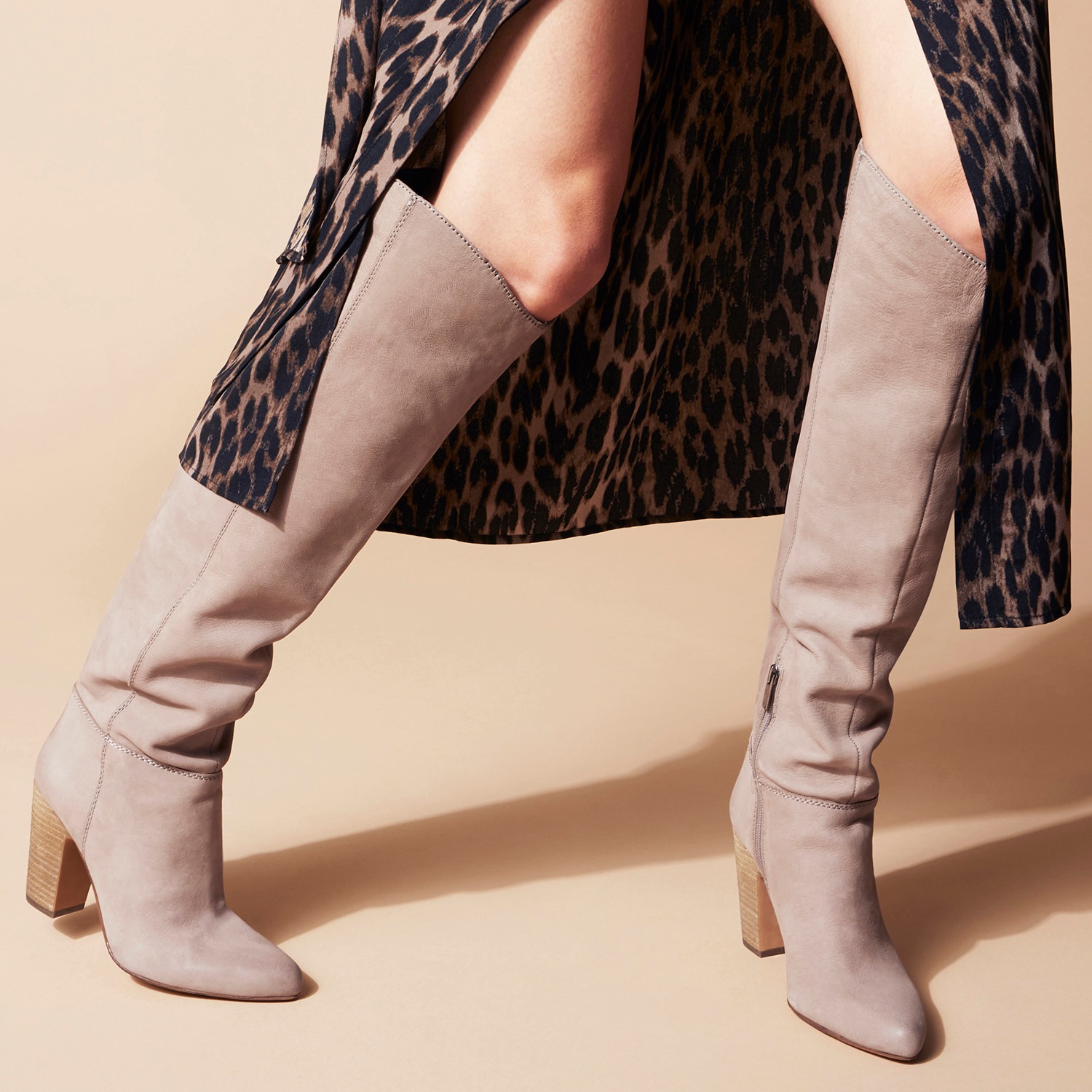 Ad by vincecamuto.ca