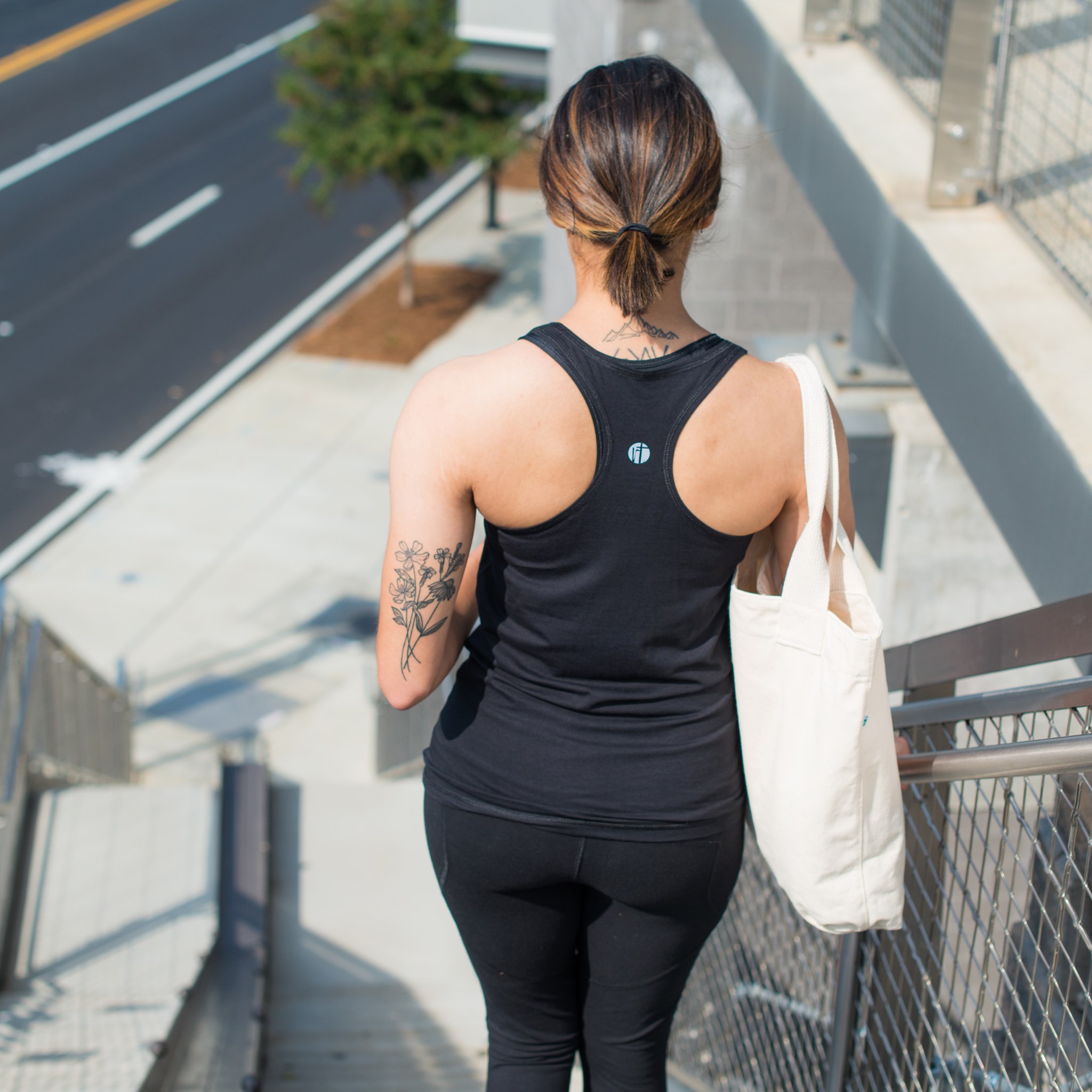 Ad by rawthreads.com