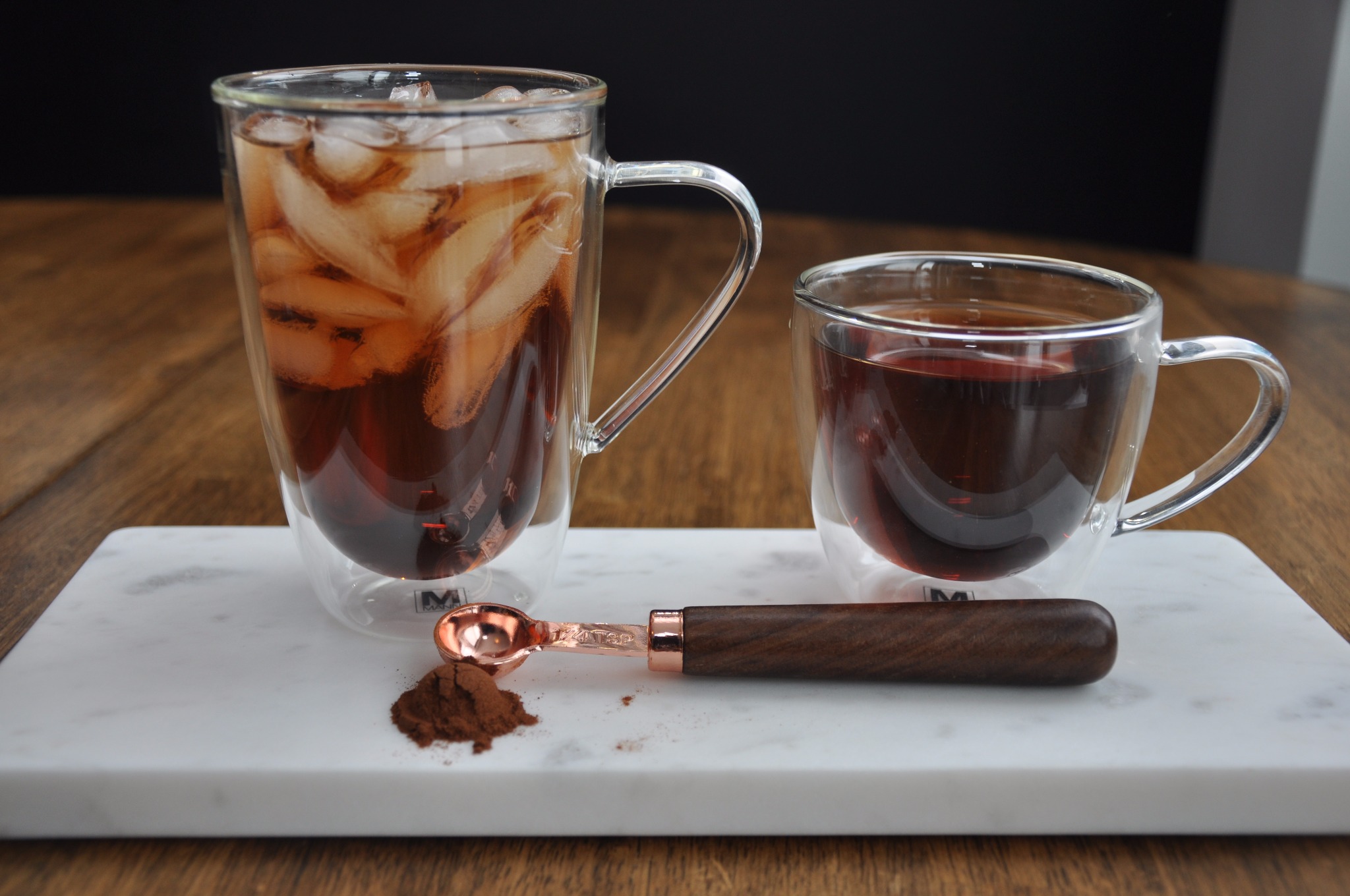 Ad by instantteas.com