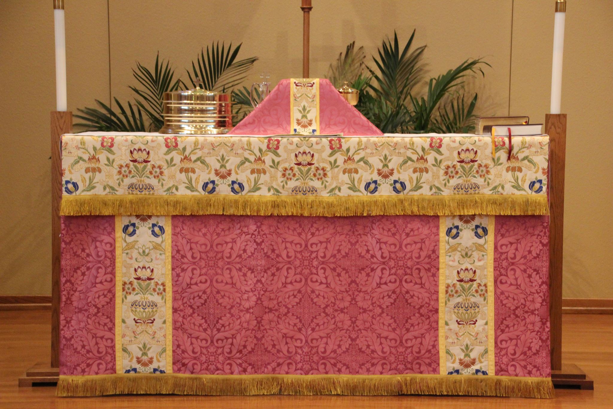 Ad by ecclesiasticalsewing.com