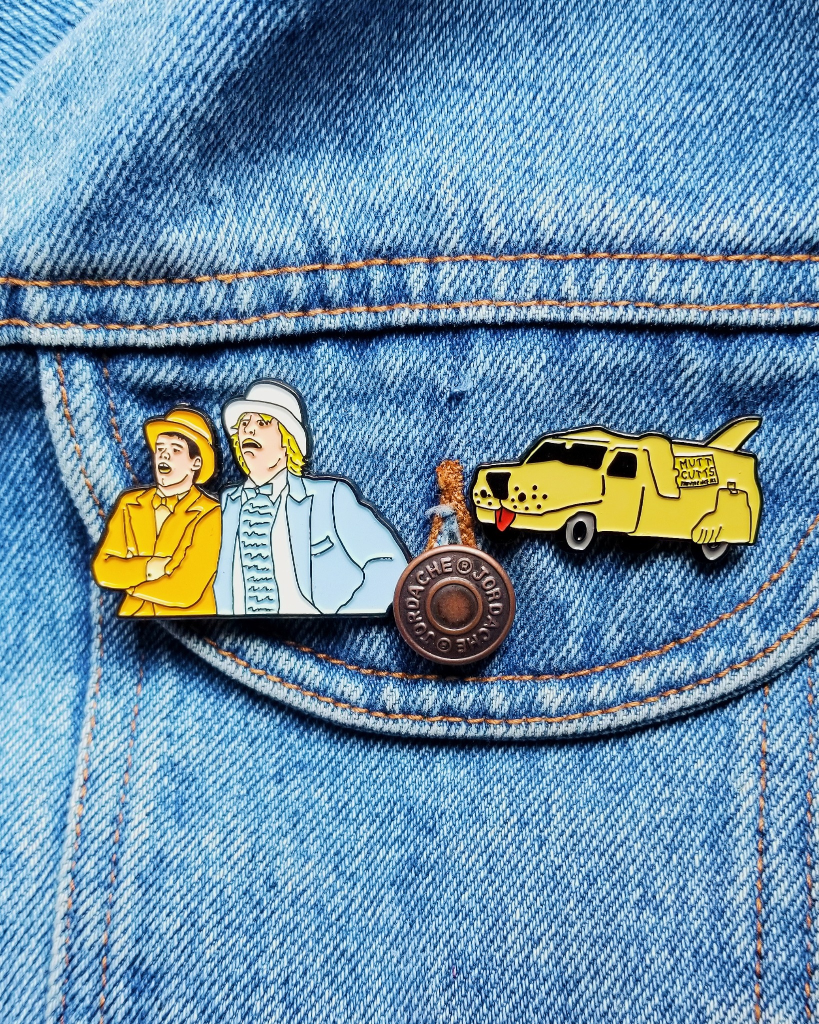 Ad by pinshipshop.com
