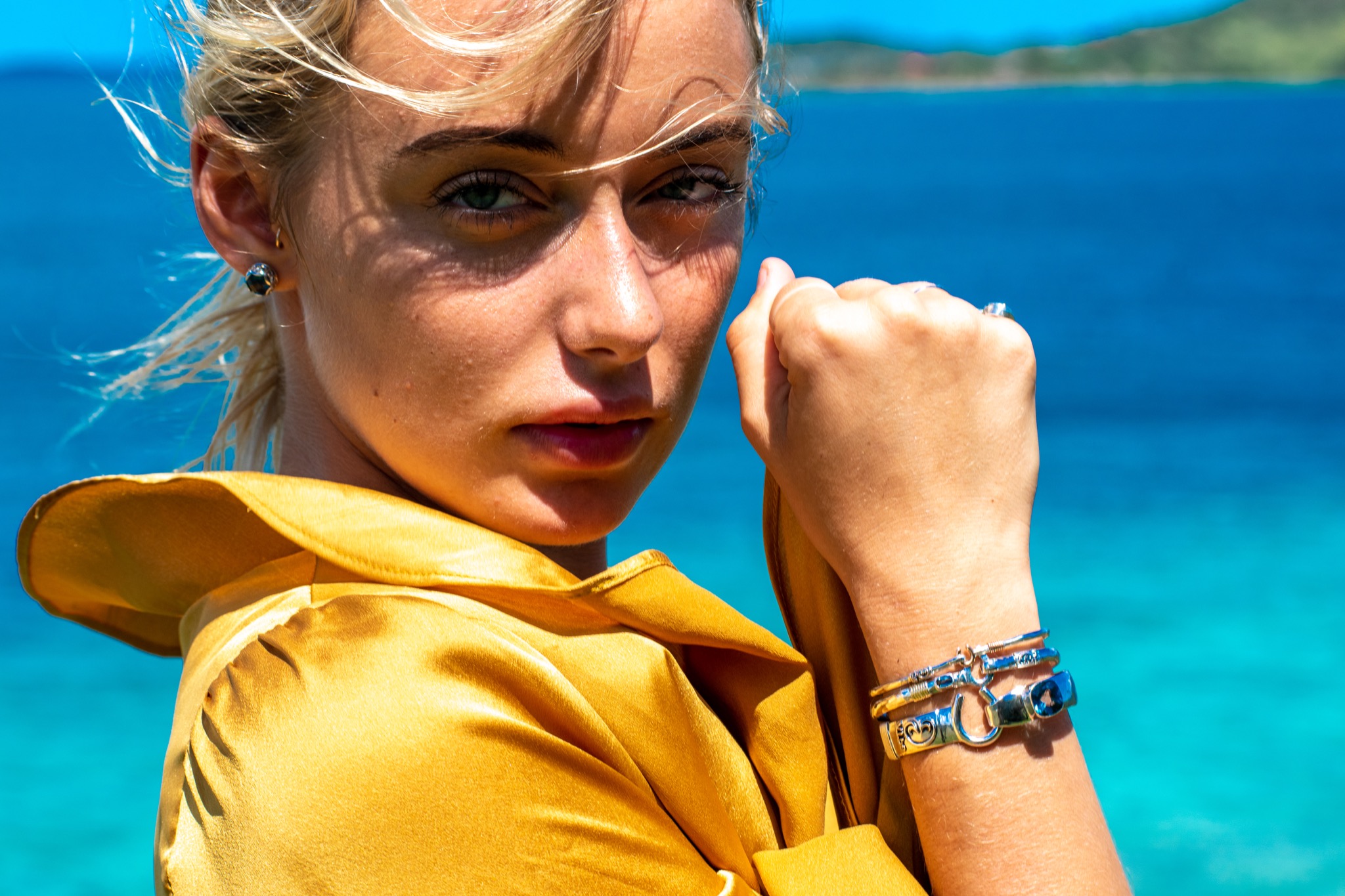 Ad by vibecollection.com