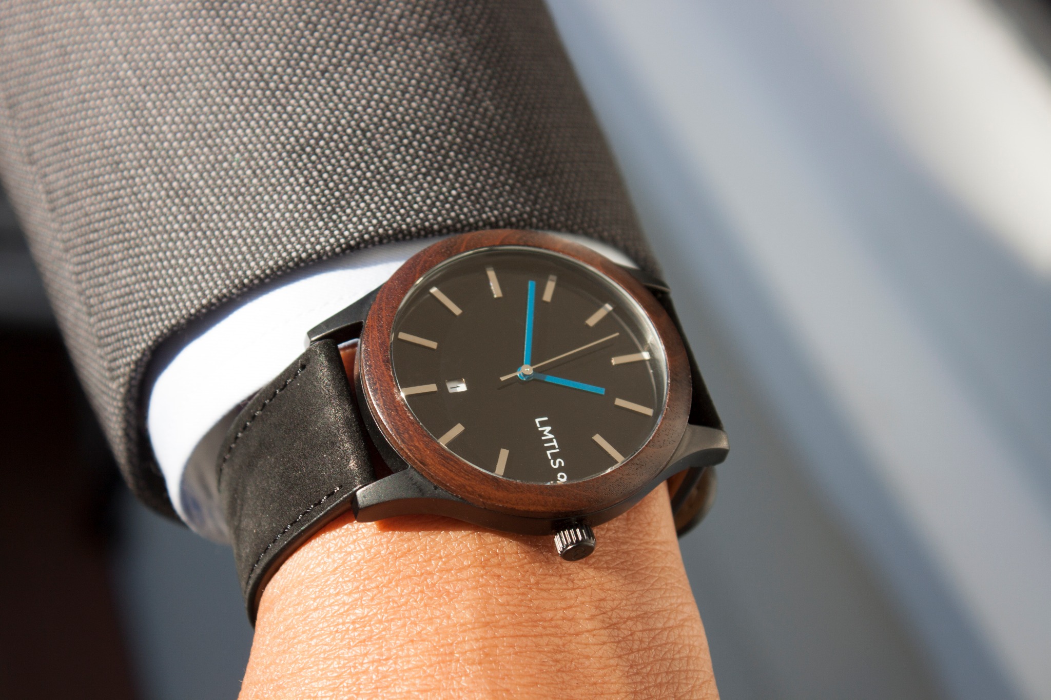 Ad by lmtlswatches.com