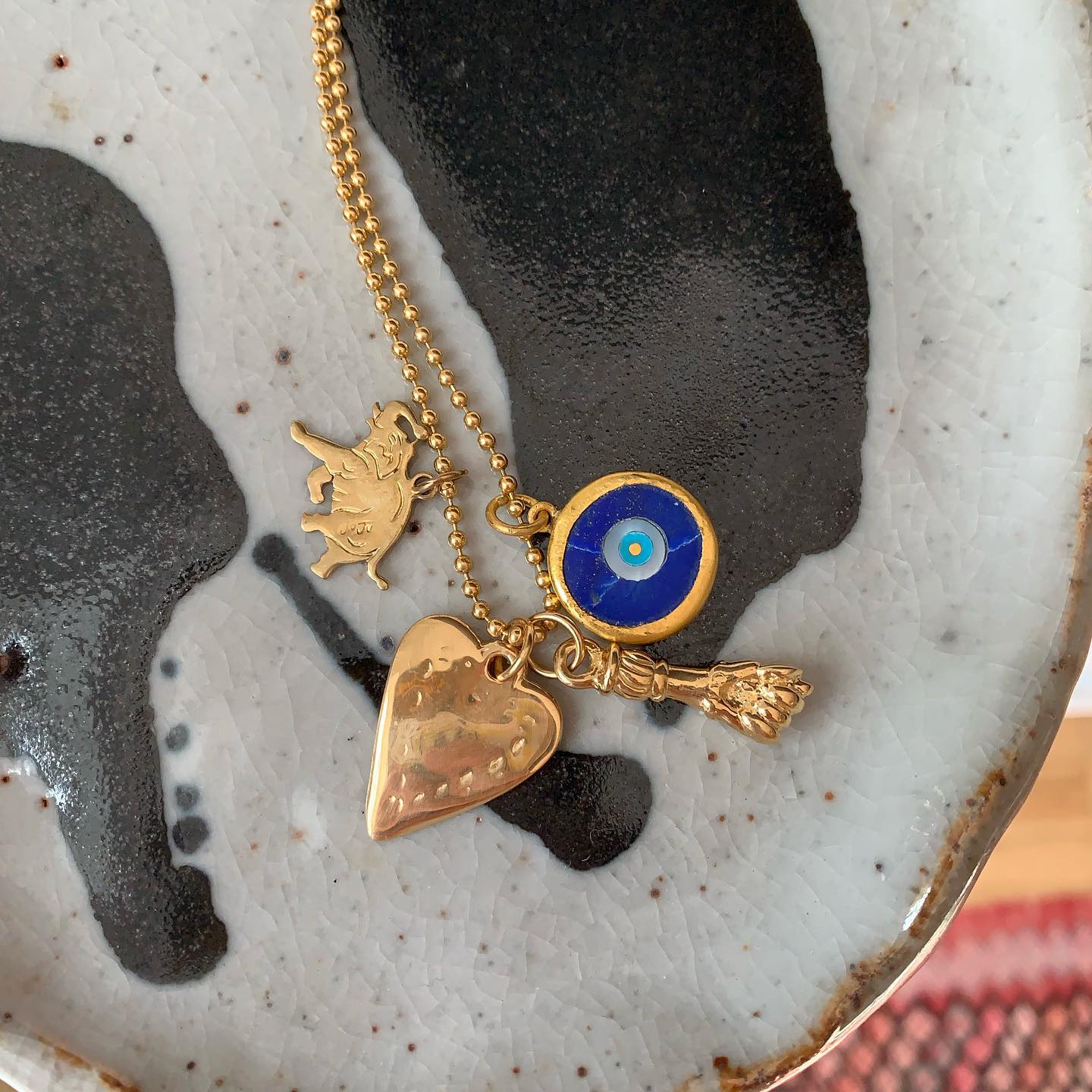 Ad by jujusupply.com