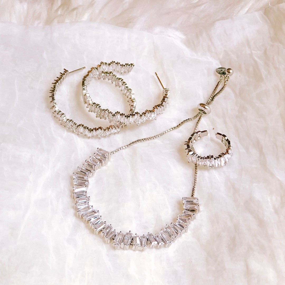 Ad by arialattner.com