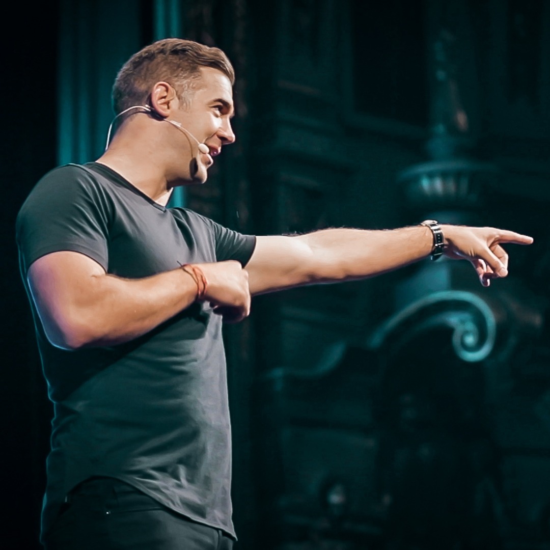 Ad by basicswallet.com