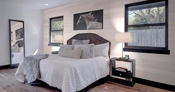 Ad by luxewalling.com