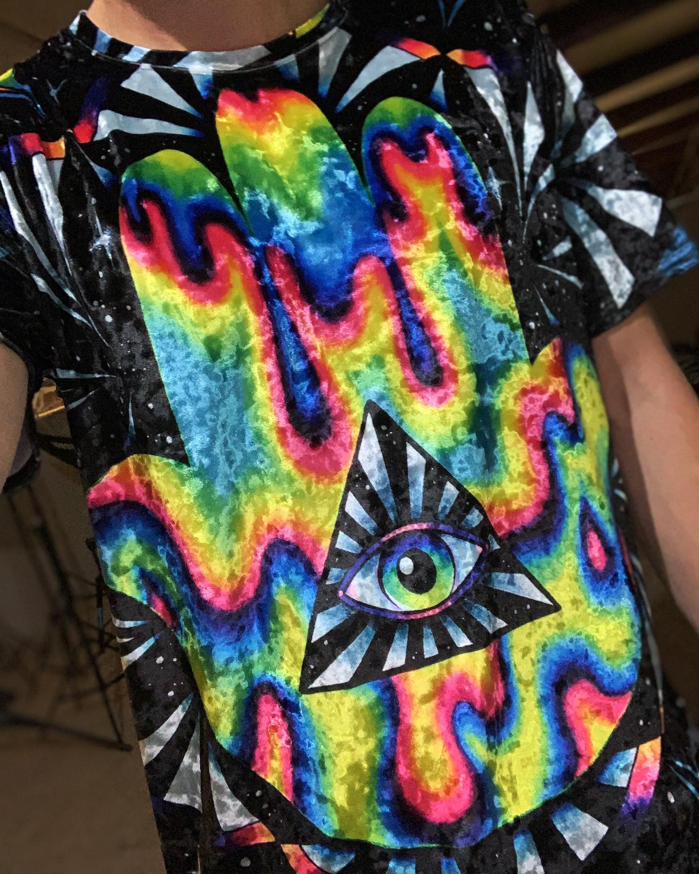 Ad by electricthreads.com