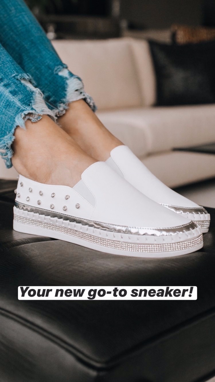Ad by glitzandears.info