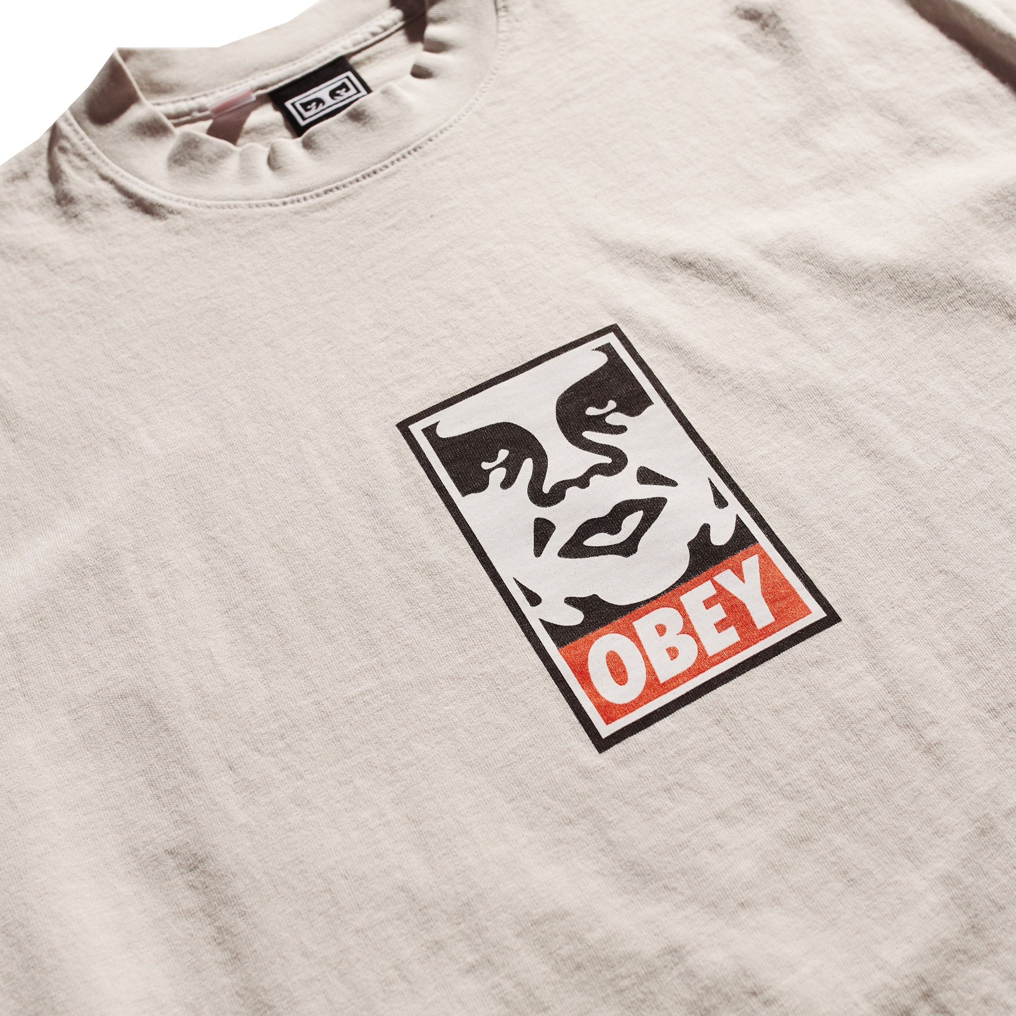 Ad by obeyclothing.eu