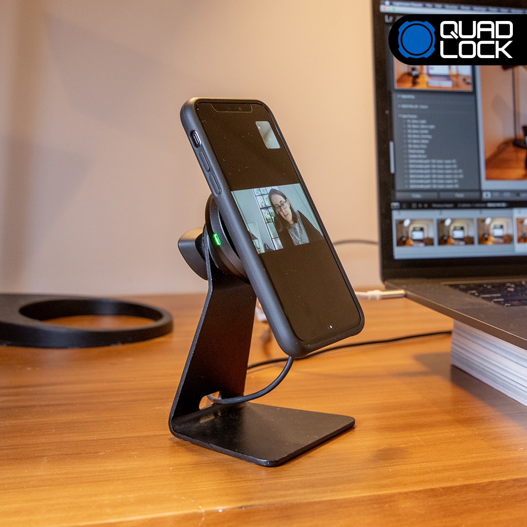 Ad by quadlockcase.jp