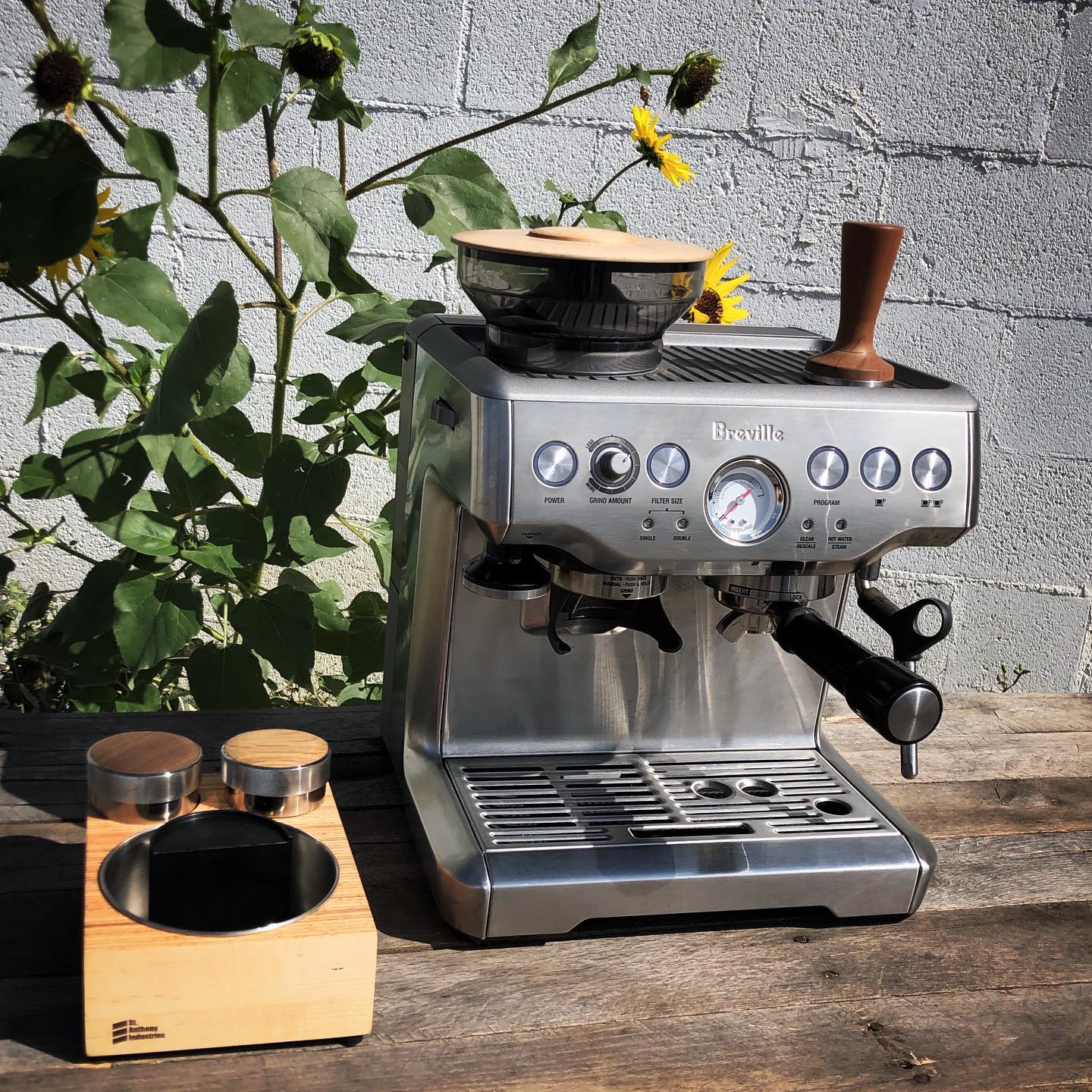 Ad by stanthonyind.com