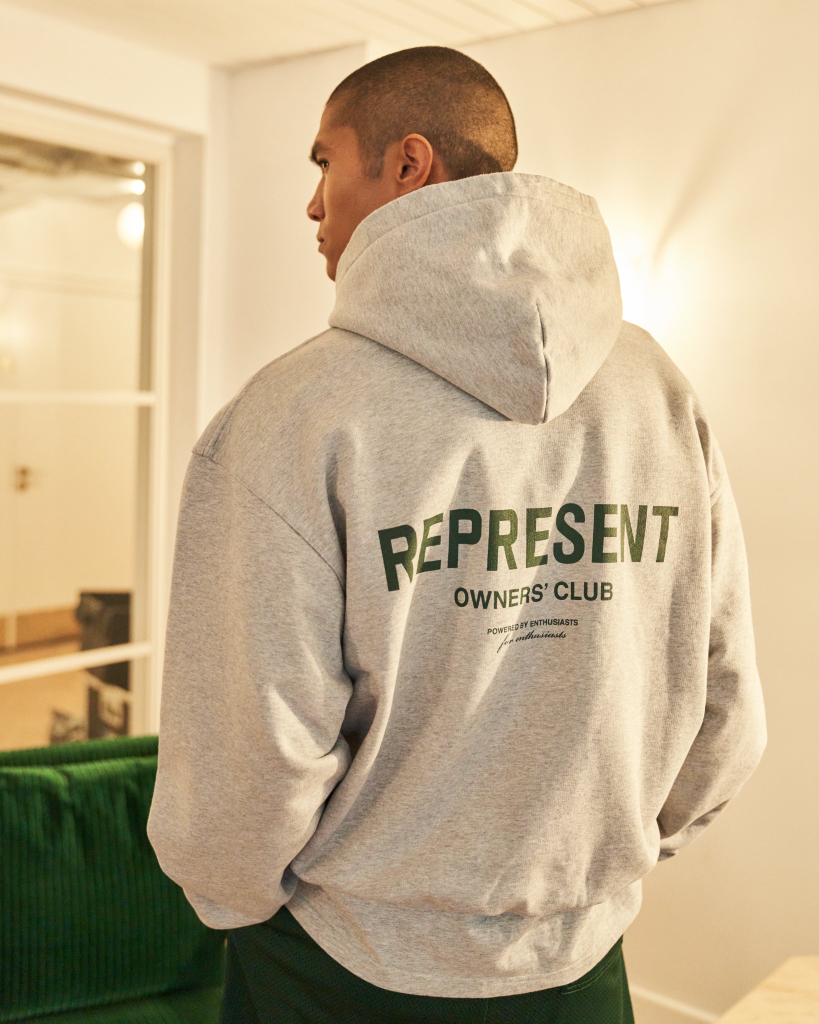 Ad by representclo.com